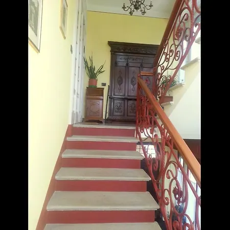 Paola A Country house
